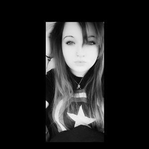 Meet your Posher, Manda